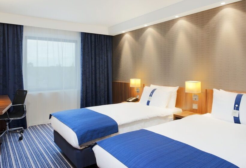 스탠다드 룸, Holiday Inn Express London Heathrow T5, An Ihg