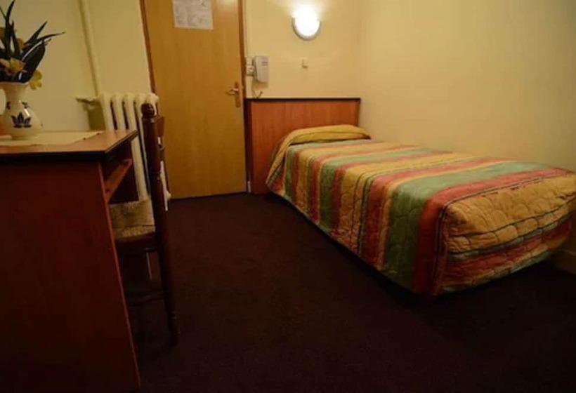 标准单人间共用浴室, Hôtel Montpellier