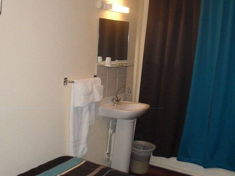 标准单人间共用浴室, Hôtel Montpellier