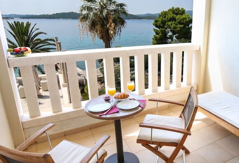 オーシャンビュージュニアスイート, Indijan