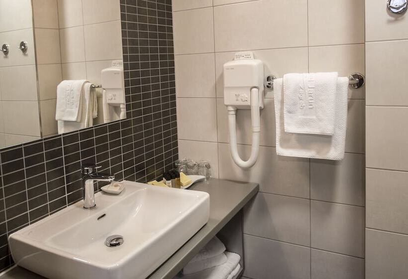 ジュニアスイート, Jarun