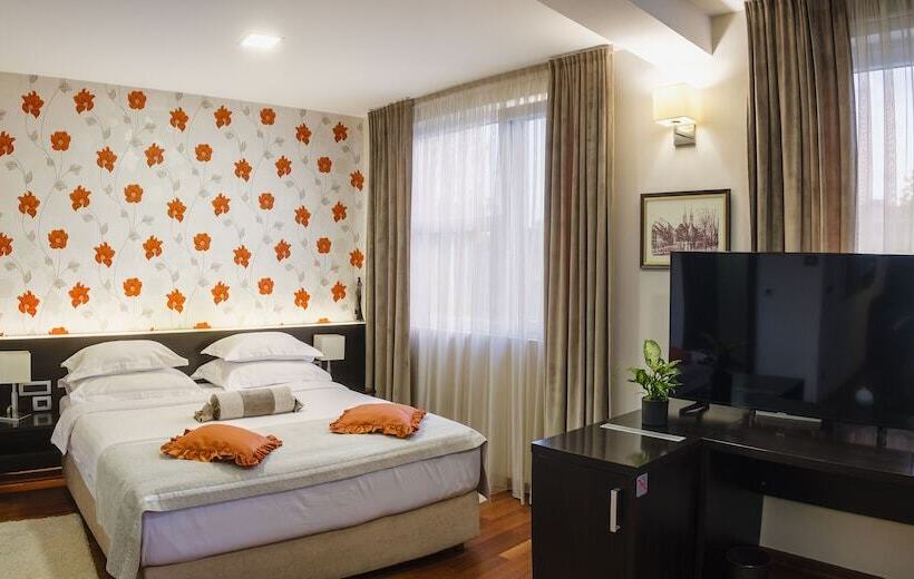 ジュニアスイート, Jarun