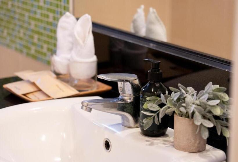 Camera Standard, Legacy Hotel Bangkok Sukhumvit