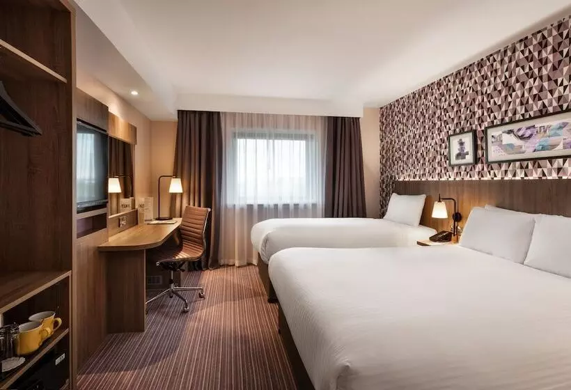 اتاق استاندارد, Leonardo  London Heathrow Airport