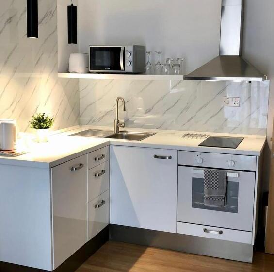 استودیوی لوکس, Park Lane Boutique Apart