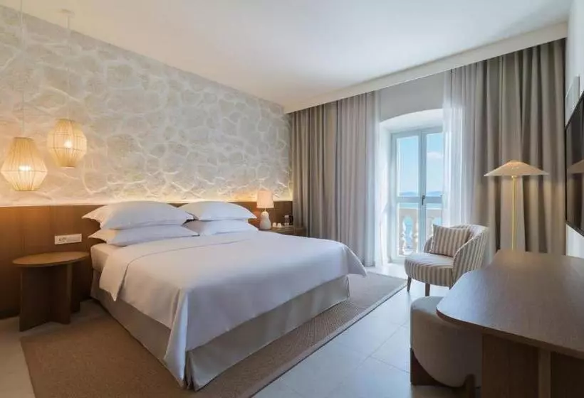اتاق استاندارد با چشم‌انداز دریا, Heritage Hotel Kaštelet