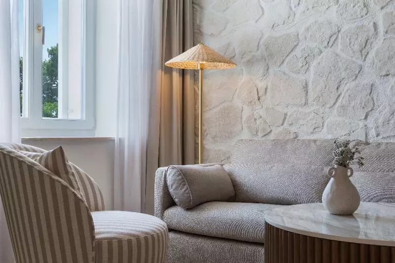 سوییت جونیور, Heritage Hotel Kaštelet