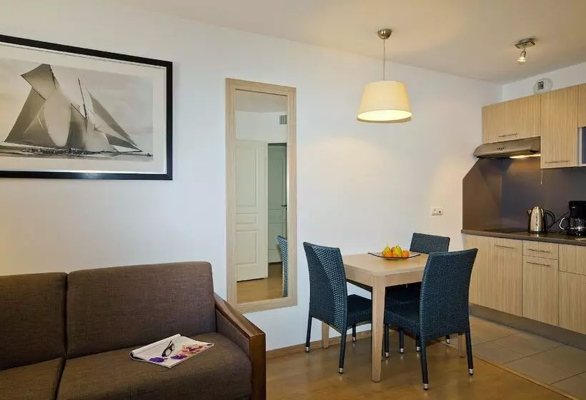 سوییت اجرایی, Residhome Arcachon Plazza