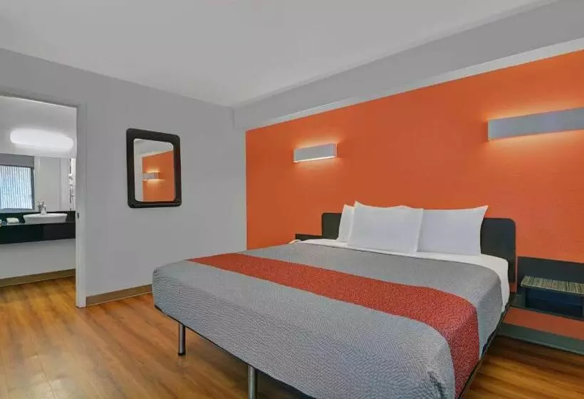 اتاق استاندارد با تخت بزرگ, Motel 6 Cutler Bay, Fl