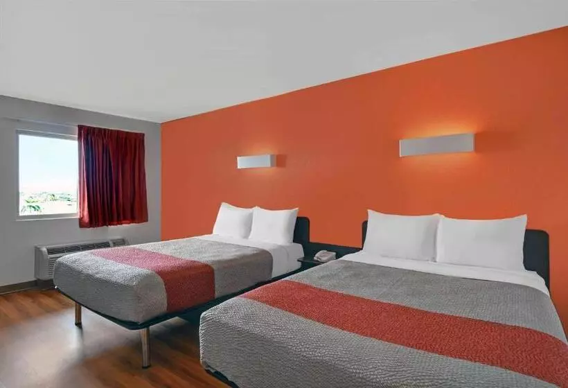 اتاق استاندارد برای معلولان, Motel 6 Cutler Bay, Fl