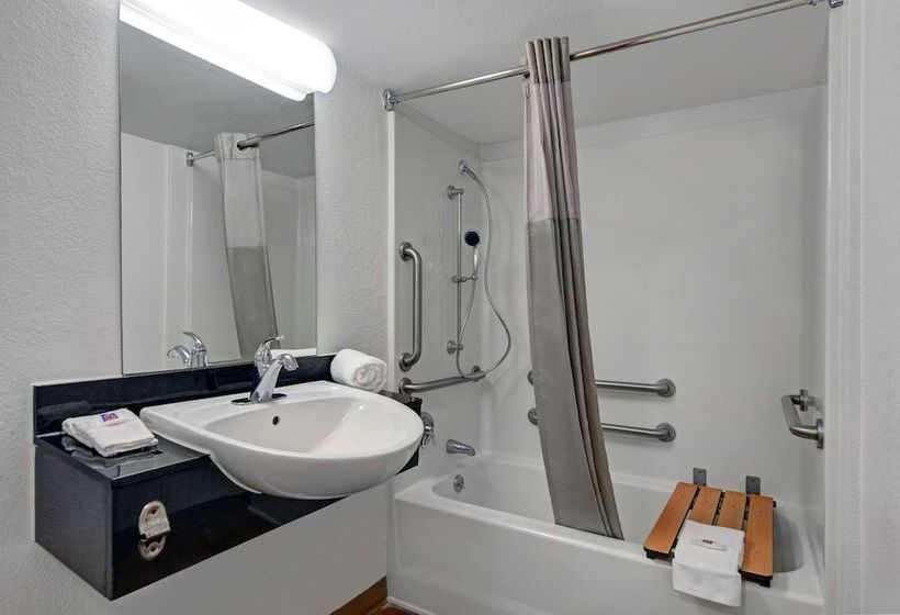 غرفة قياسية لذوى الاحتياجات الخاصة, Motel 6 Cutler Bay, Fl