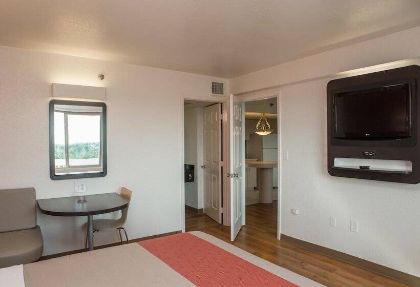 Люкс, Motel 6 Cutler Bay, Fl