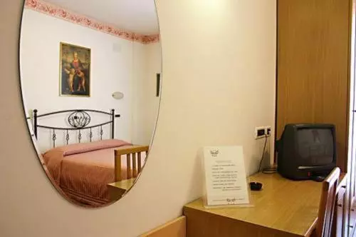 اتاق استاندارد یک نفره, Albergo Bice