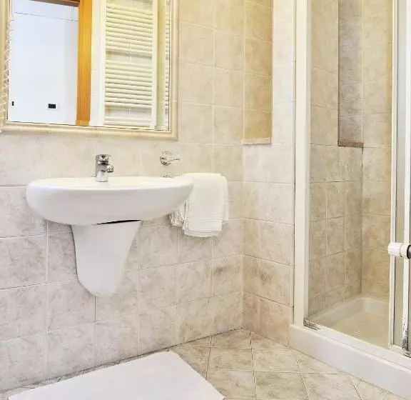 اتاق استاندارد یک نفره, Albergo Bice