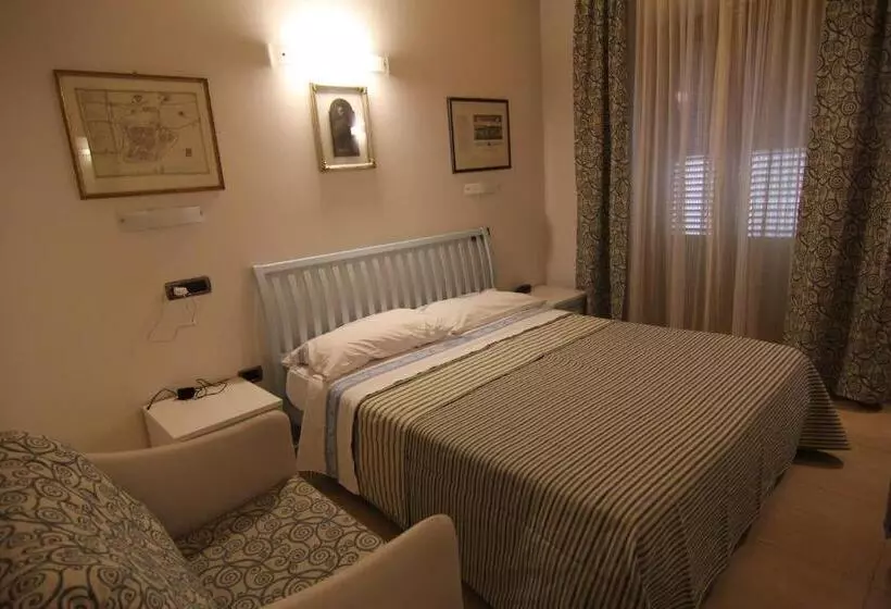 اتاق استاندارد چهار تخته, Albergo Bice
