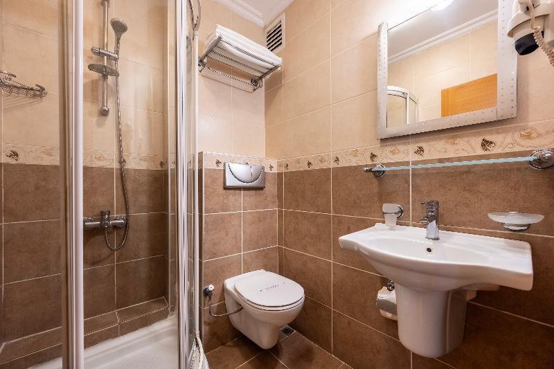 اتاق استاندارد, Bristol