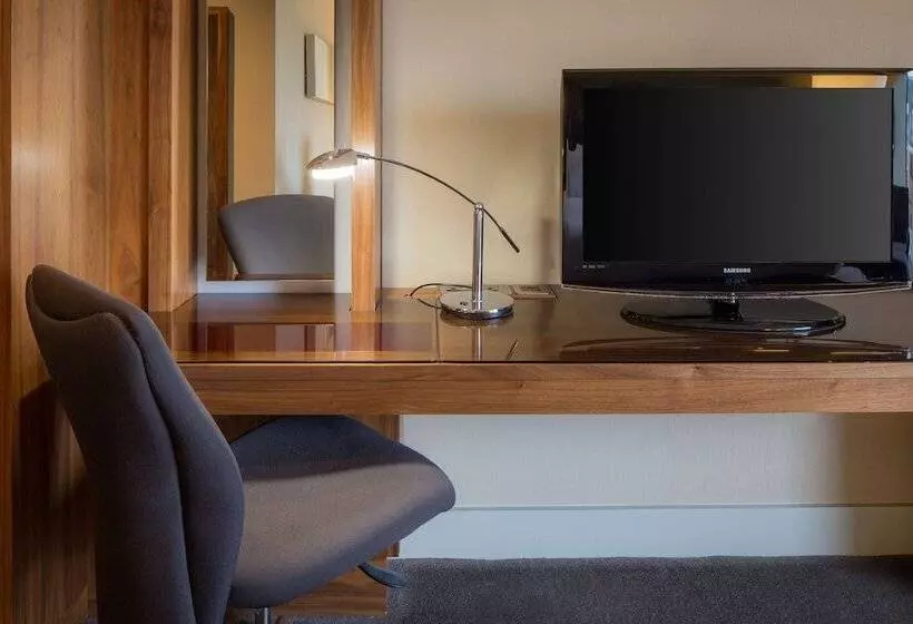 اتاق استاندارد با تخت بزرگ, Hilton Liverpool City Centre