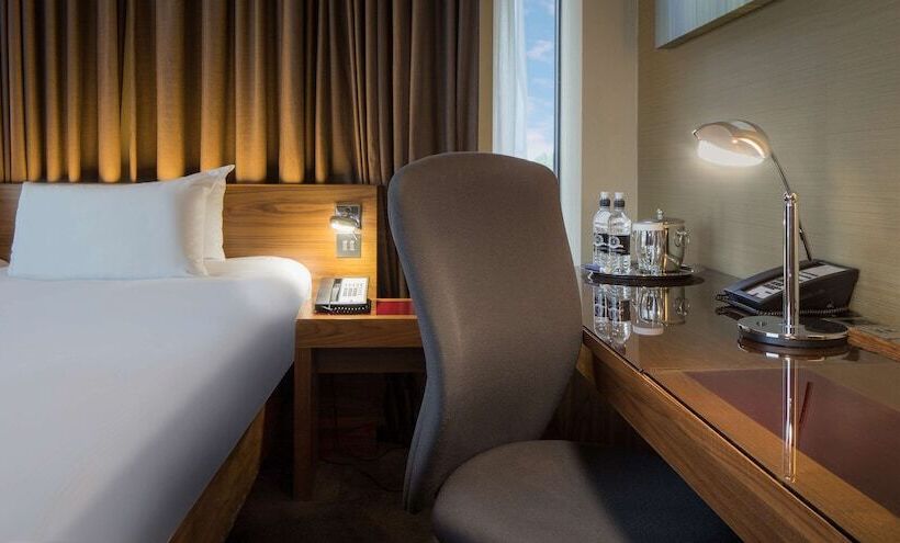 Номер Deluxe Кровать Кинг, Hilton Liverpool City Centre