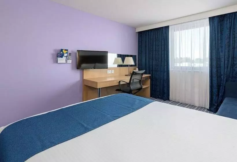 スタンダードルーム, Holiday Inn Express Leigh   Sports Village, An Ihg