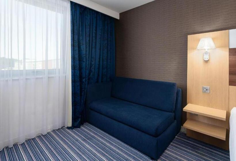 Номер Стандарт, Holiday Inn Express Leigh   Sports Village, An Ihg