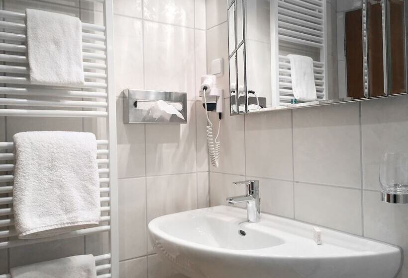 اتاق استاندارد, Ilbertz Garni