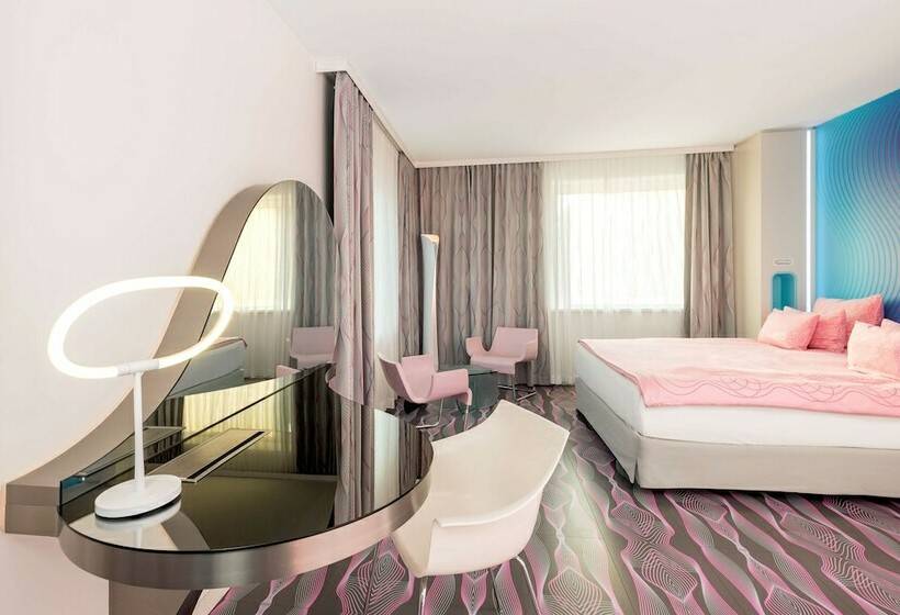 اتاق پرمیوم, Nhow Berlin