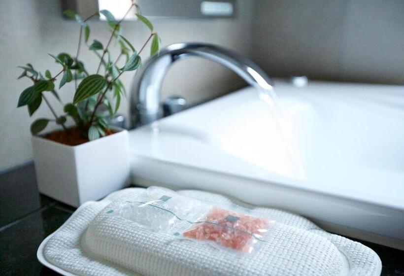 غرفة بريميوم, Niwa Tokyo