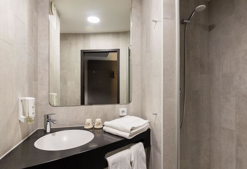 Номер Стандарт, B&b Hotel Düsseldorf City Süd