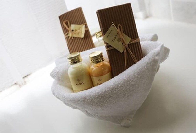 行政房间, Royal Exeter