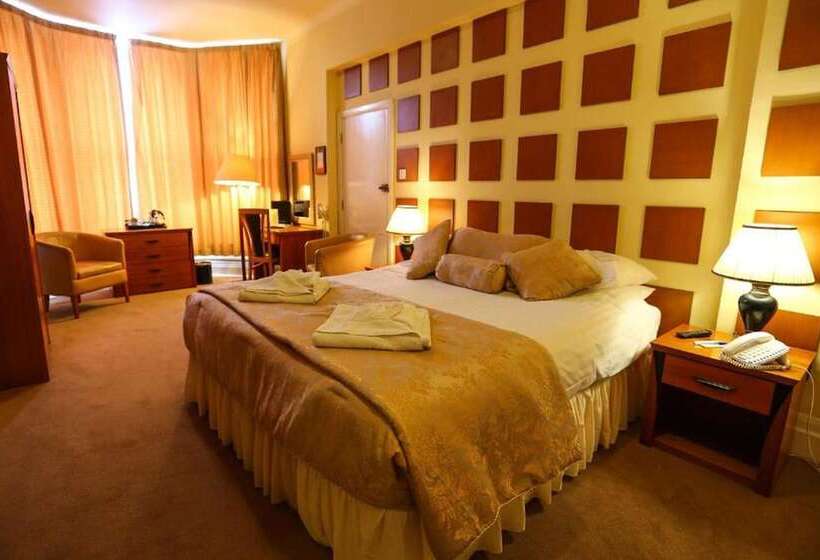 行政房间, Royal Exeter