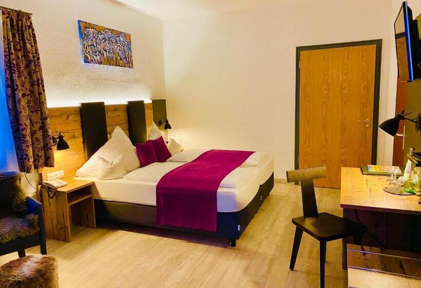 标准间, Sascha's Kachelofen