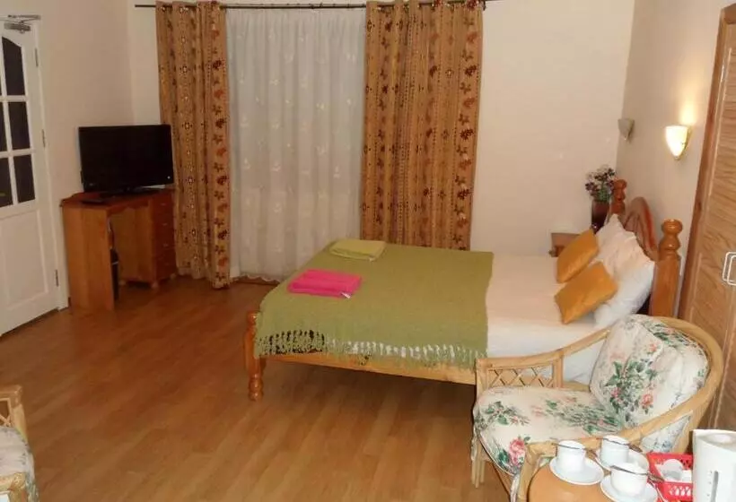 ファミリールーム, Stansted Airport Lodge