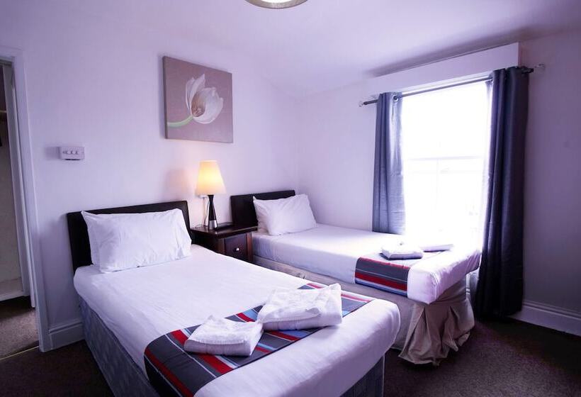 חדר סטנדרט, The Broadway