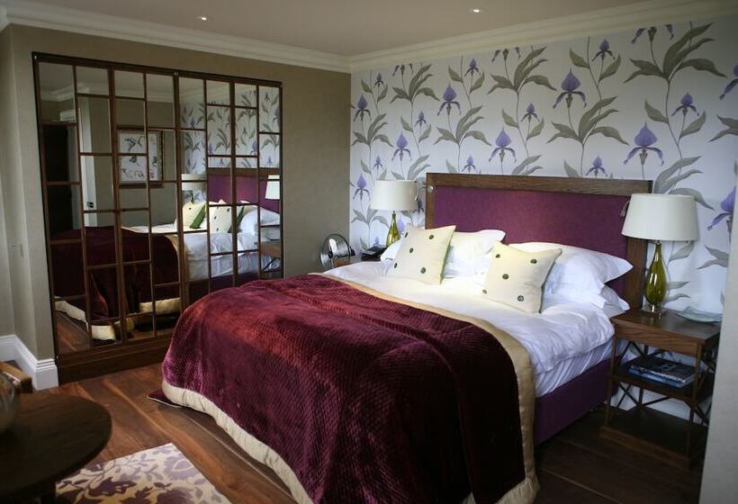 Классический Номер, The Roseate Reading