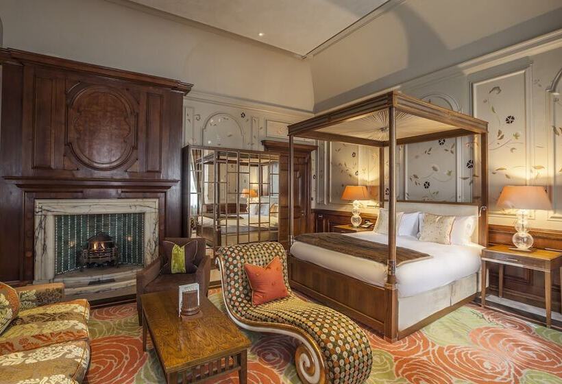 Люкс, The Roseate Reading