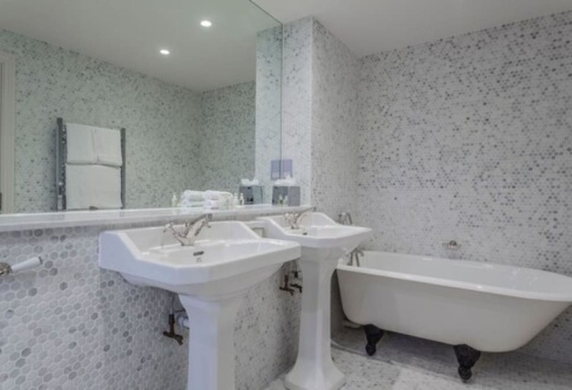 Полулюкс, The Roseate Reading