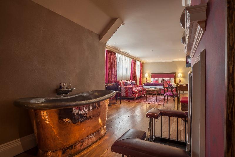 Президентский Люкс, The Roseate Reading