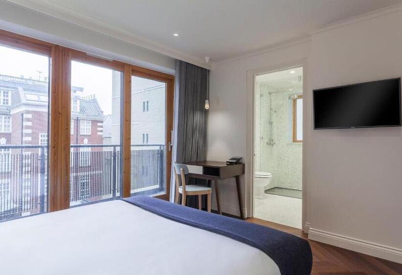 Дом 1 Спальня, The Roseate Reading