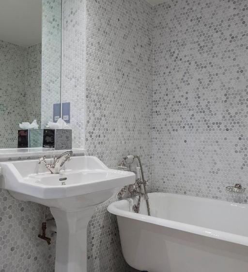 Полулюкс, The Roseate Reading