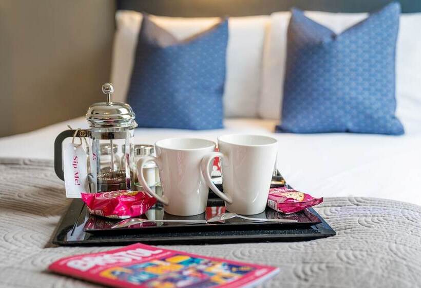 غرفة قياسية, The Washington