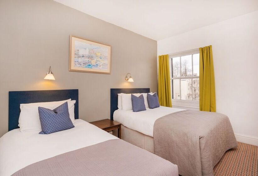 غرفة عائلية, The Washington