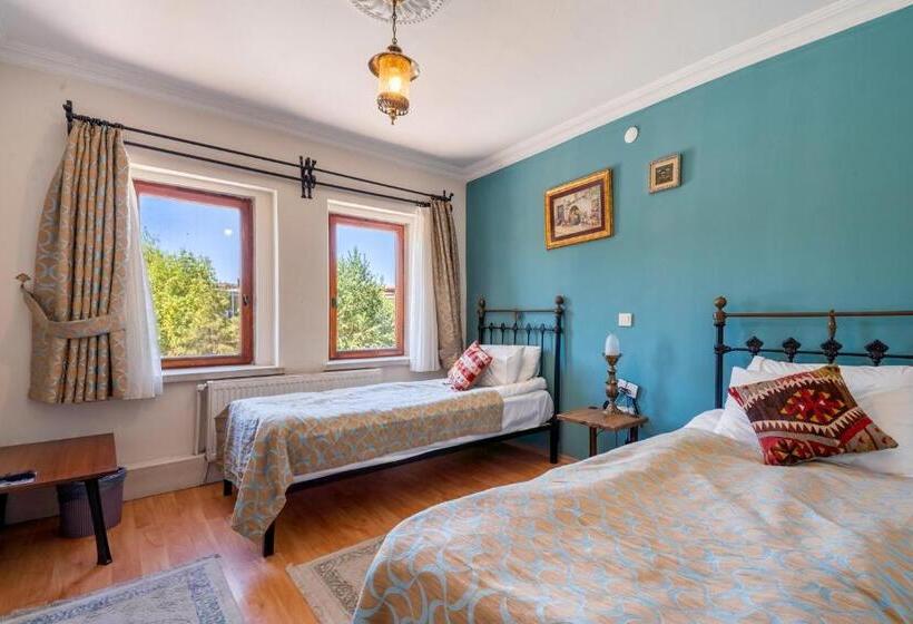 Номер Стандарт, Nomads Cave Hotel & Rooftop