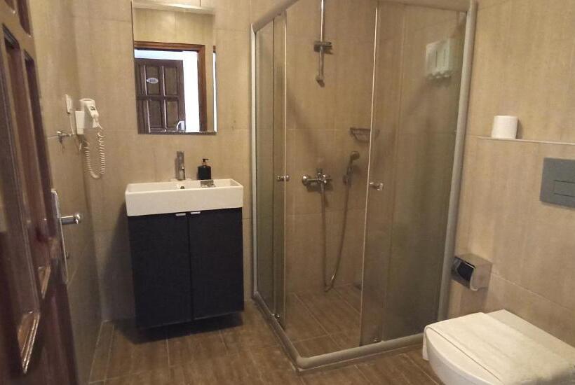 Номер Стандарт, Nomads Cave Hotel & Rooftop