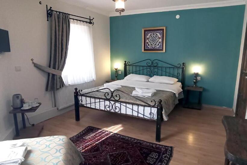 스탠다드 트리플 룸, Nomads Cave Hotel & Rooftop