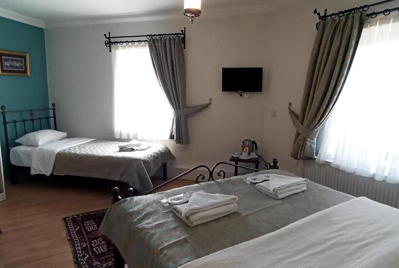 스탠다드 트리플 룸, Nomads Cave Hotel & Rooftop