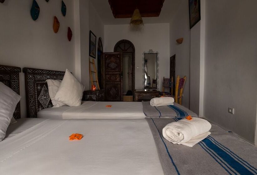 חדר סטנדרט לארבעה, Riad Inna & Watersports Center