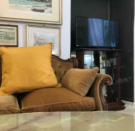 غرفة ديلوكس, Sanctus Syrus 4