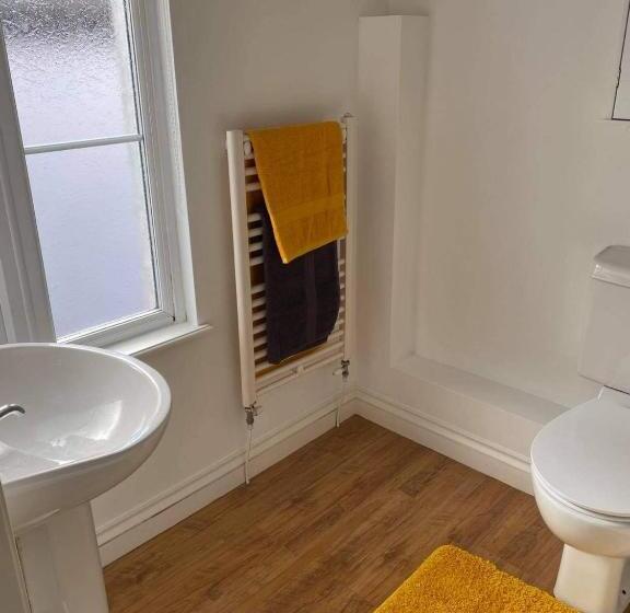 スーペリアースイート, The Martlet Inn