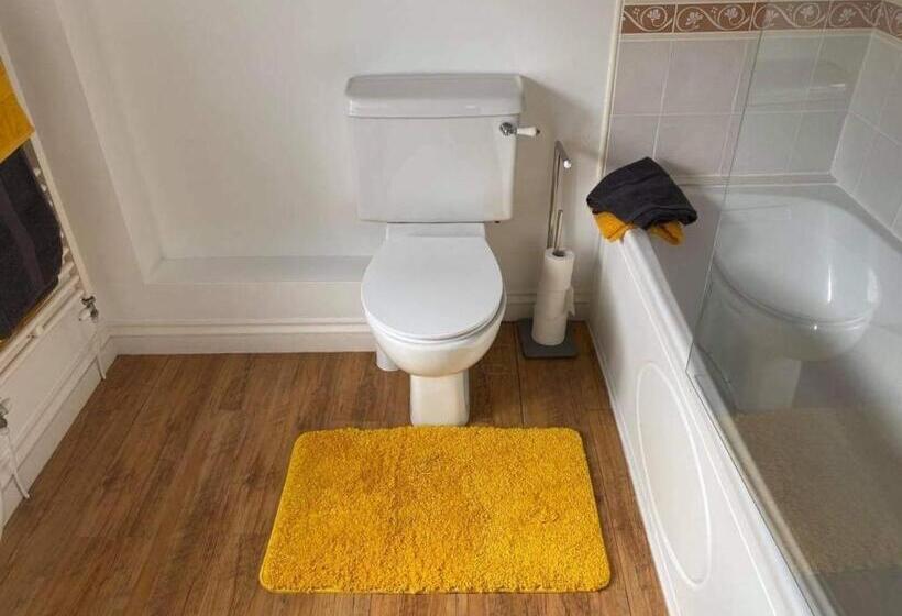 スーペリアースイート, The Martlet Inn