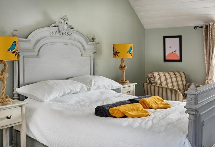 スーペリアースイート, The Martlet Inn